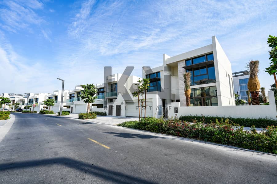 Largest Layout | Premium 4BR Villa | Vacant - Image 27