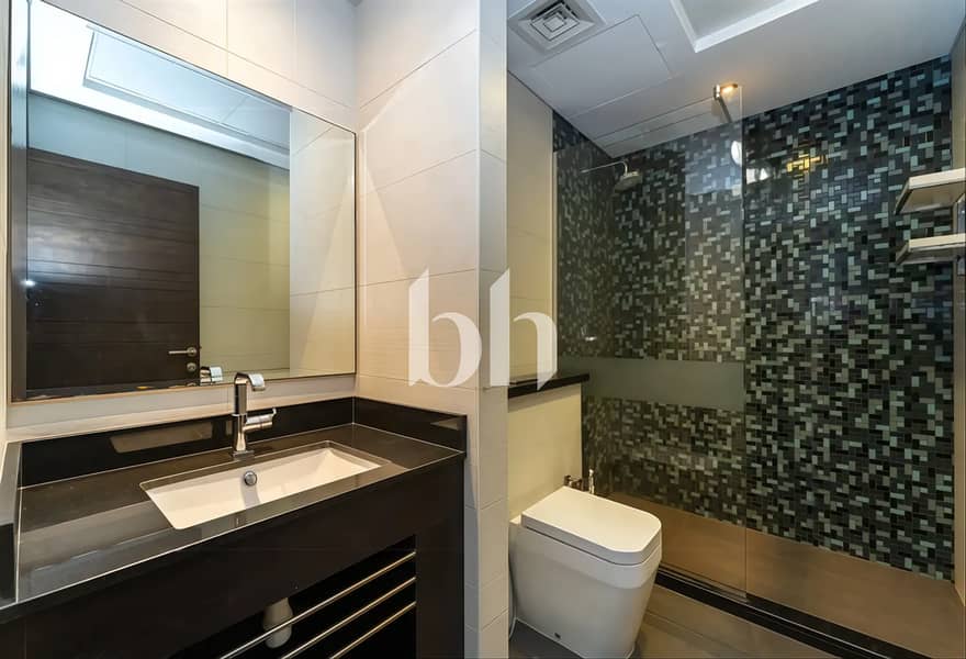 Upgraded | Full Sea View | Available in February - Image 13