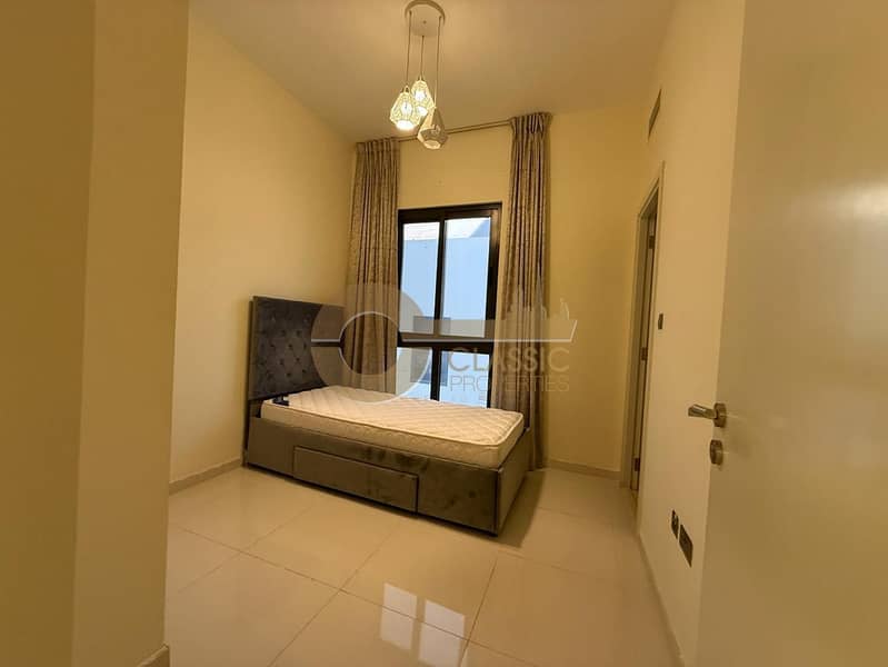 SINGLE ROW | CORNER 3BR | CLOSED KITCHEN | R2EM - Image 7