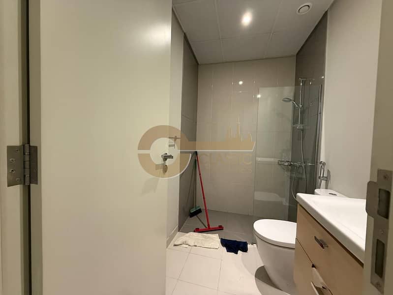 SINGLE ROW | CORNER 3BR | CLOSED KITCHEN | R2EM - Image 13