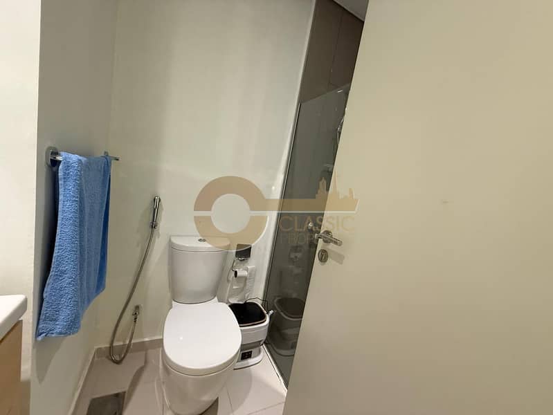 SINGLE ROW | CORNER 3BR | CLOSED KITCHEN | R2EM - Image 15