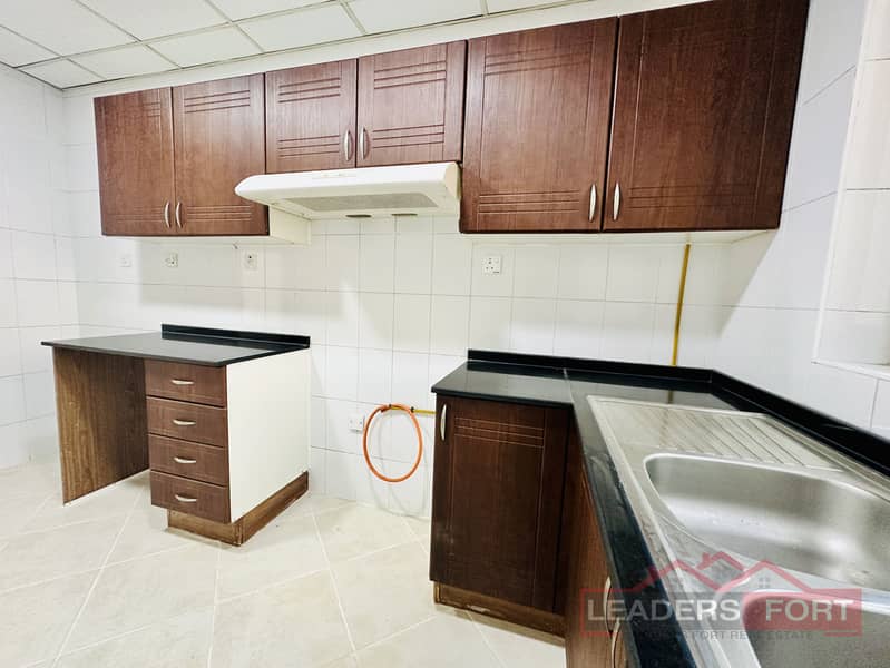 3BR + Maid Apartment | High Floor | Spacious Layout | - Image 7