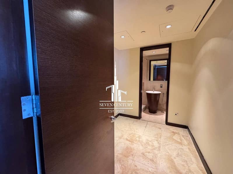 Very High Floor | Best Layout | Panaromic View - Image 15