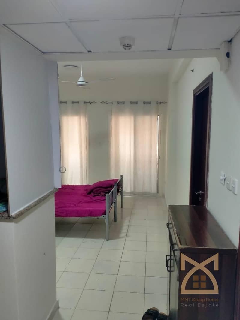 International City | 1 BR