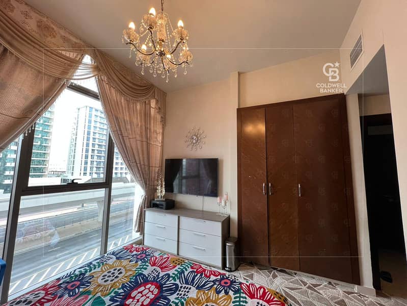 Investor deal | open kitchen | close to metro