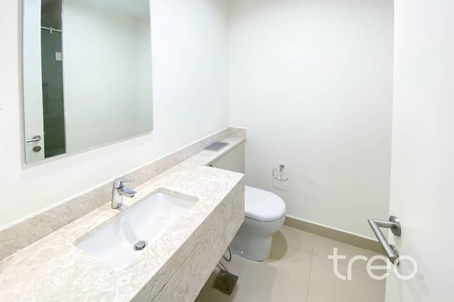 Available Now | Modern | Landscaped Garden - Image 7