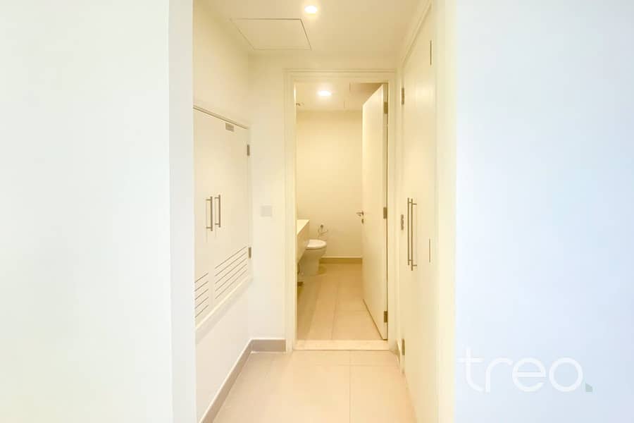 Available Now | Modern | Landscaped Garden - Image 13