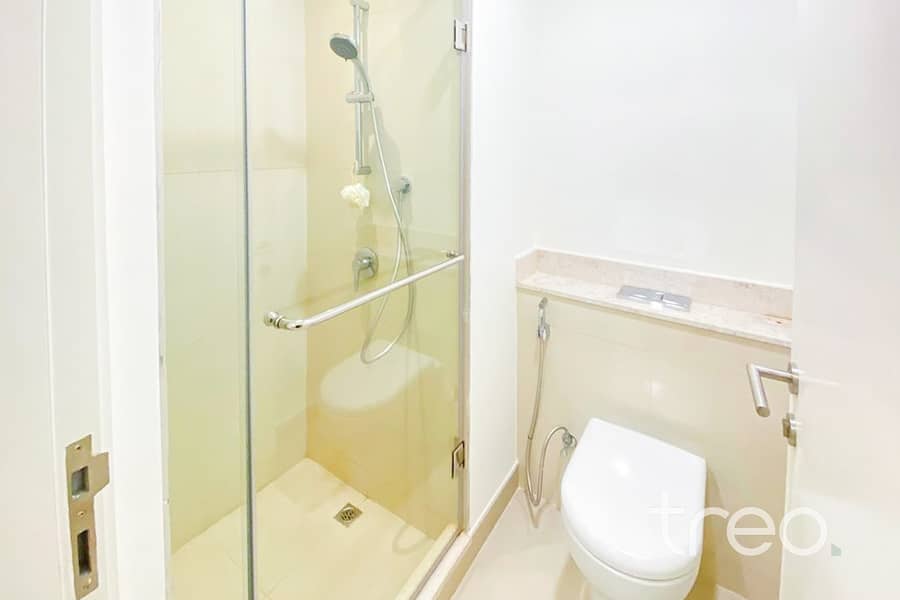 Available Now | Modern | Landscaped Garden - Image 19