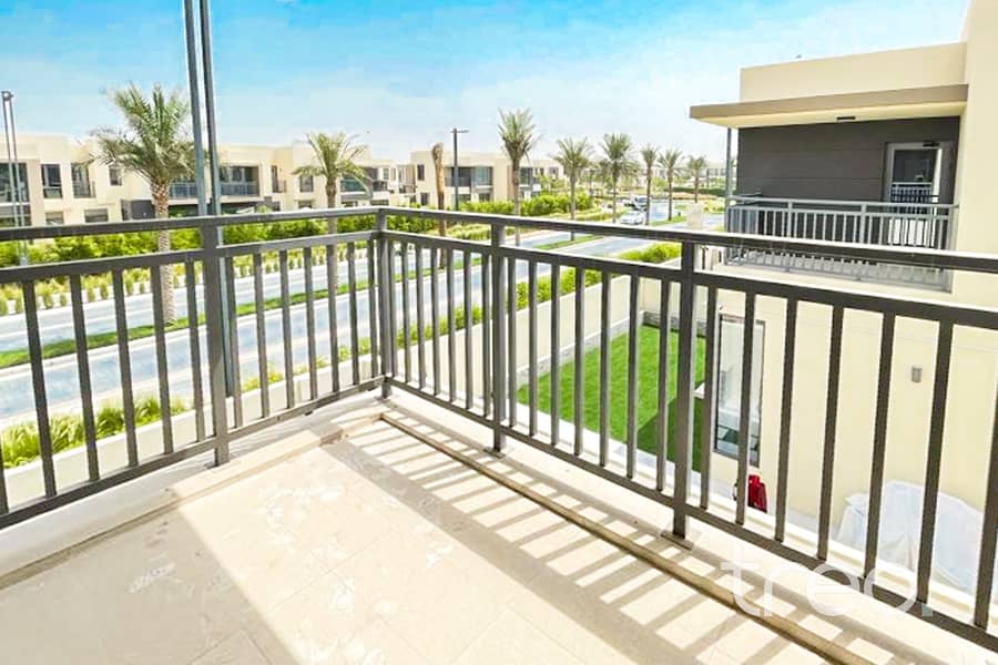 Available Now | Modern | Landscaped Garden - Image 21