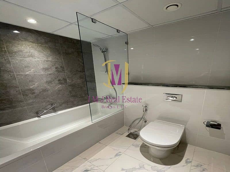 Best Layout | Prime Location | Spectacular View - Image 8