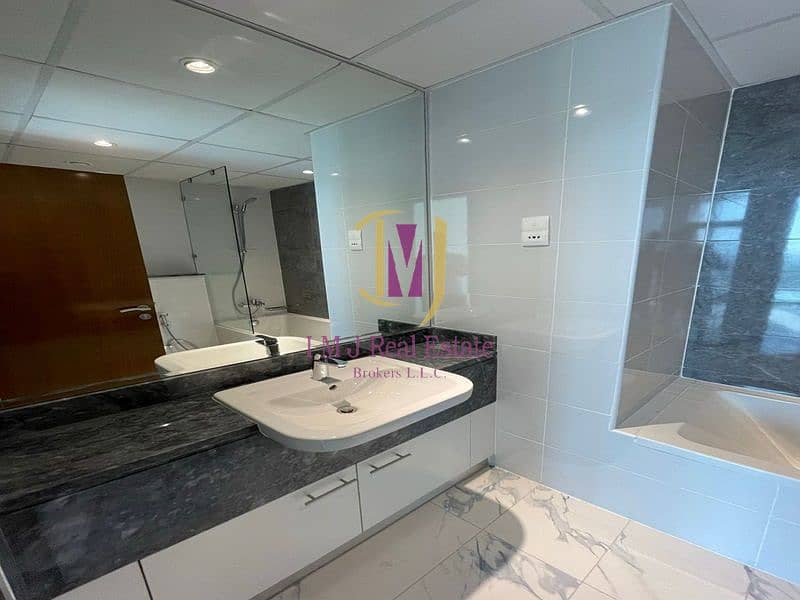 Best Layout | Prime Location | Spectacular View - Image 10