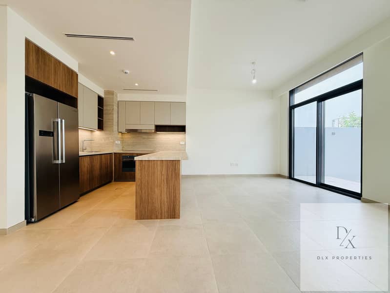 ELEGANT 4BR | MULTIPLE OPTION | NEXT TO POOL | - Image 11