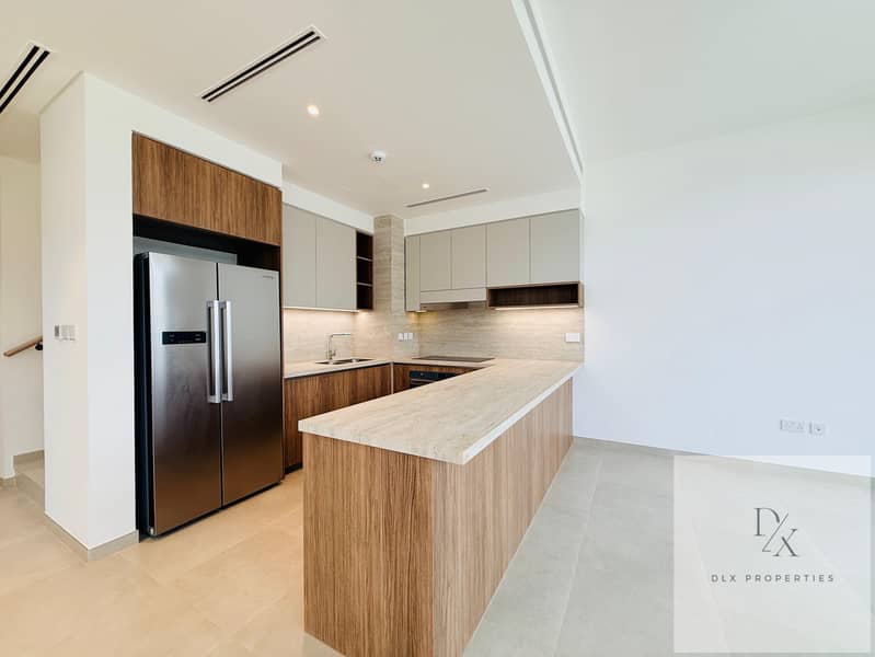 ELEGANT 4BR | MULTIPLE OPTION | NEXT TO POOL | - Image 18