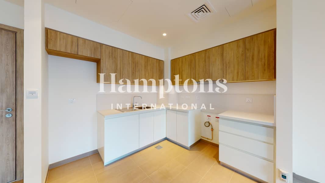 Vacant Soon | Well Maintained | Great Entry - Image 6