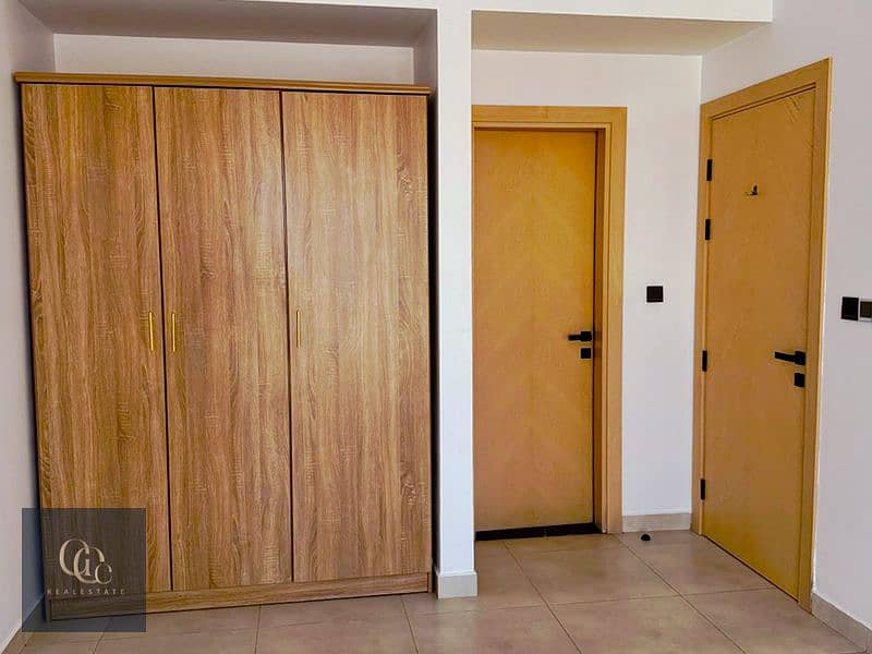 12 Cheques | Modern Amenities | Semi Furnished