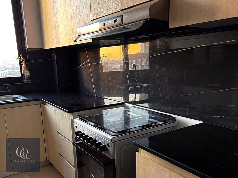 12 Cheques | Modern Amenities | Semi Furnished - Image 9