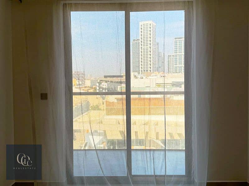 12 Cheques | Modern Amenities | Semi Furnished - Image 11