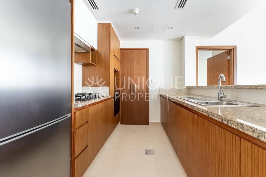 Move-In Ready | Exclusive | Panoramic City Views - Image 10