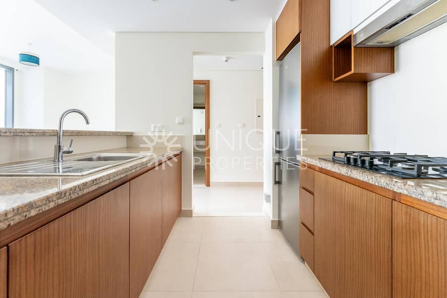 Move-In Ready | Exclusive | Panoramic City Views - Image 11