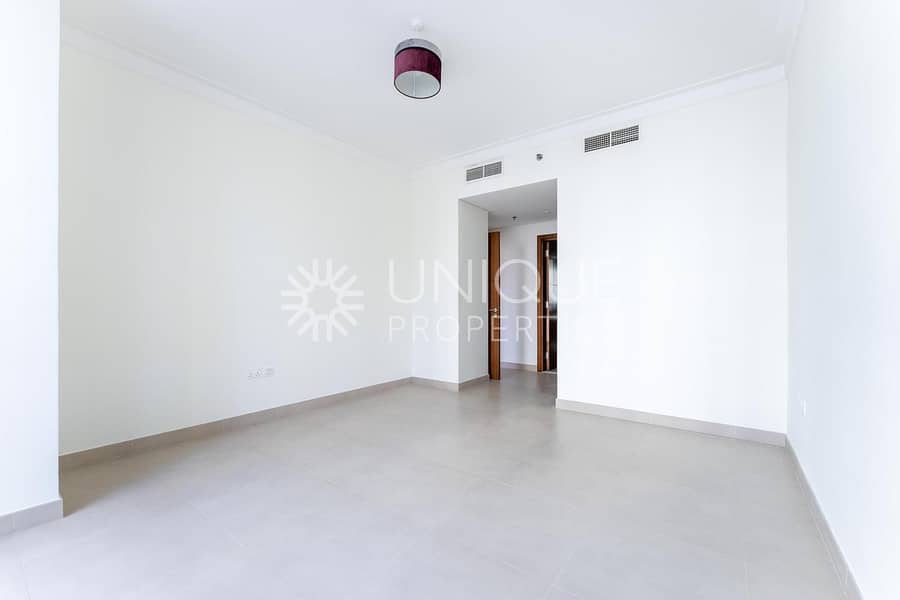 Move-In Ready | Exclusive | Panoramic City Views - Image 12