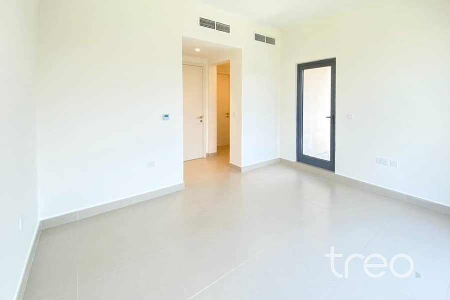 Available Now | Modern | Landscaped Garden - Image 25