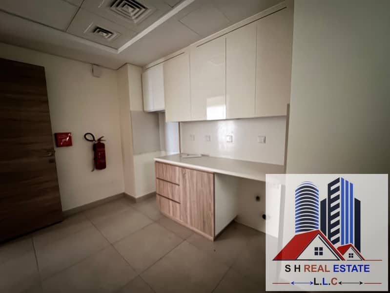 SPACIOUS APARTMENT FOR POOL VIEW - Image 7