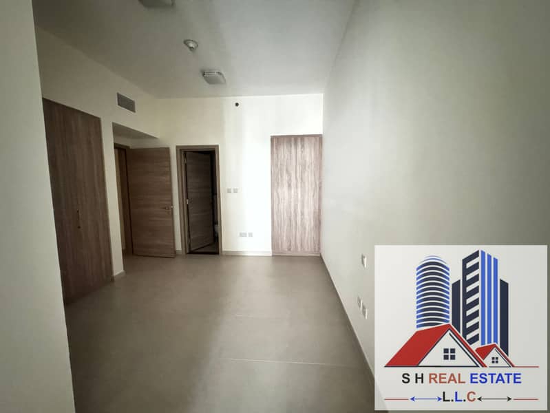 SPACIOUS APARTMENT FOR POOL VIEW - Image 14