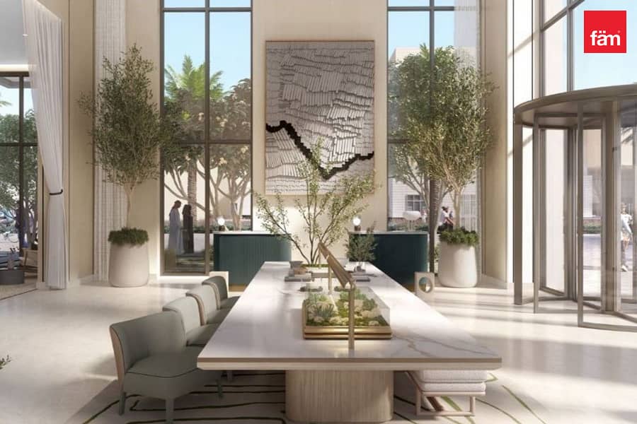 Elegant Vida Living |Pool, Park View |Negotiable