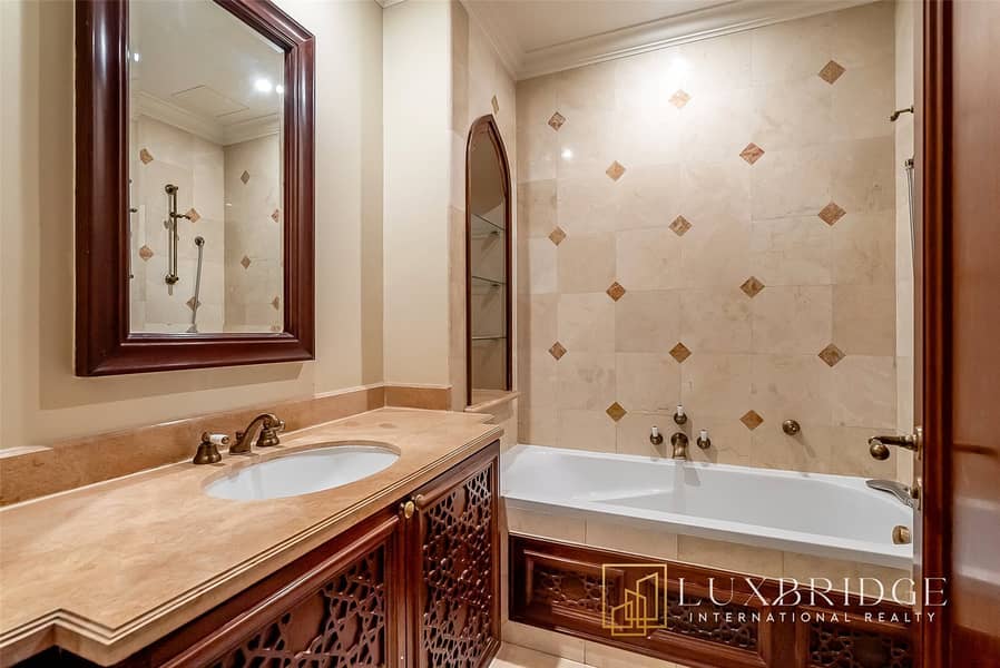 Unique Penthouse | Furnished | Vacant - Image 12