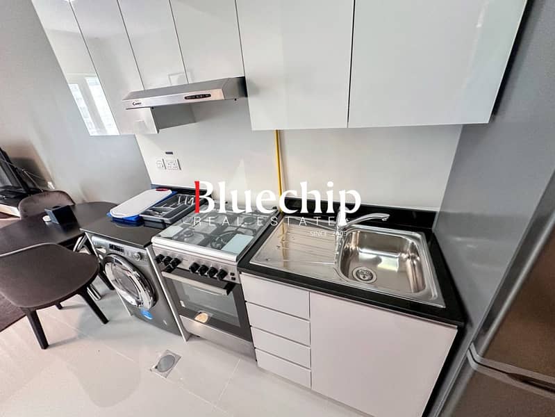 Exclusive | Fully Furnished | Well Maintained - Image 6