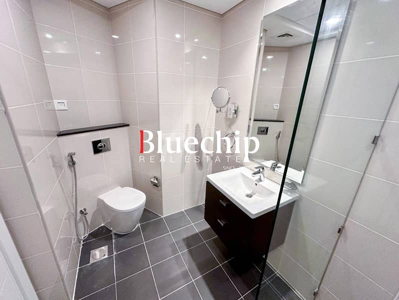 Exclusive | Fully Furnished | Well Maintained - Image 15