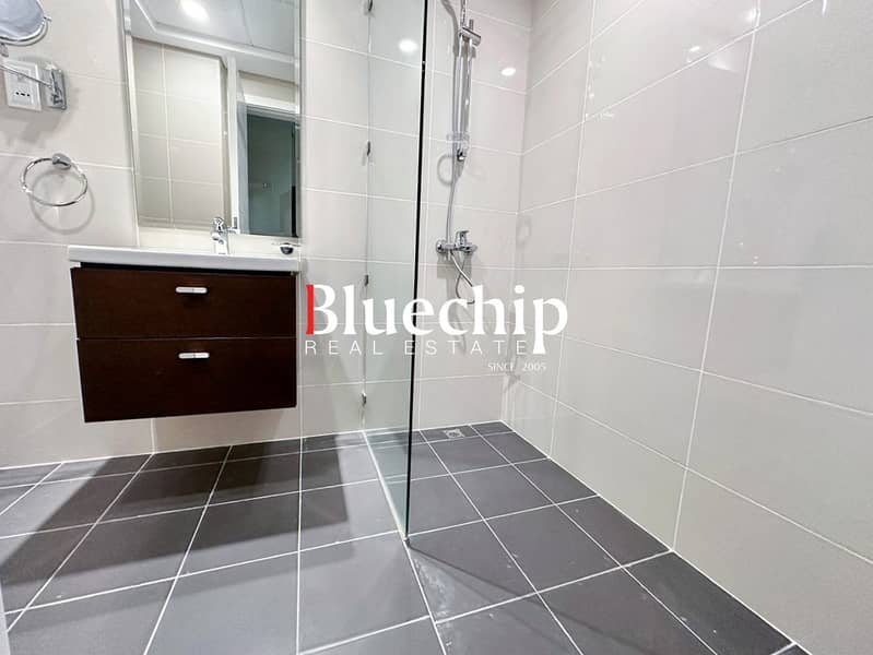 Exclusive | Fully Furnished | Well Maintained - Image 17