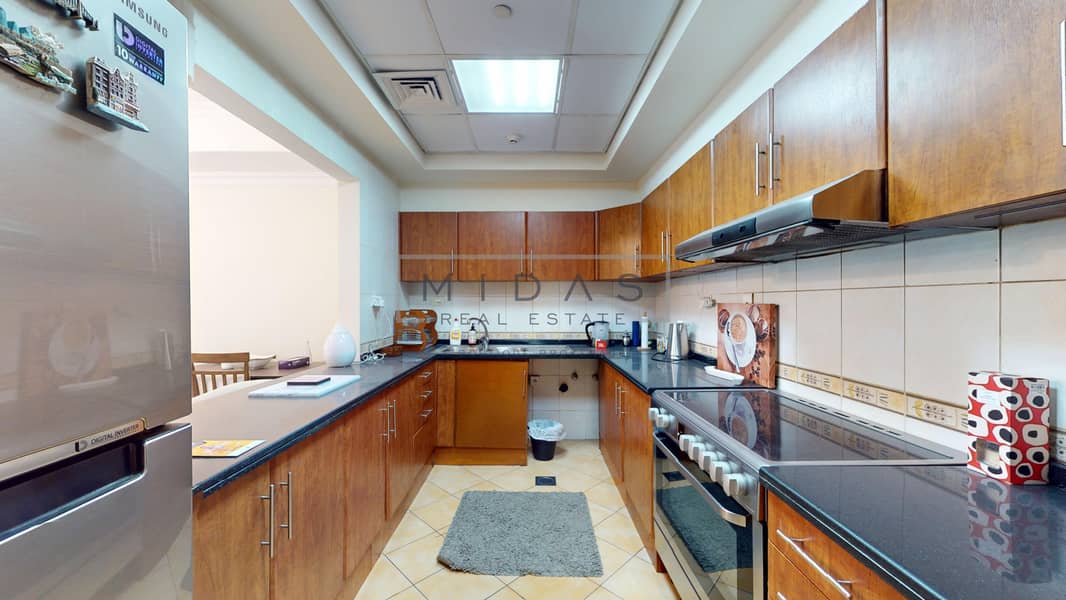 Vacant | Fully Furnished | High Floor - Image 12