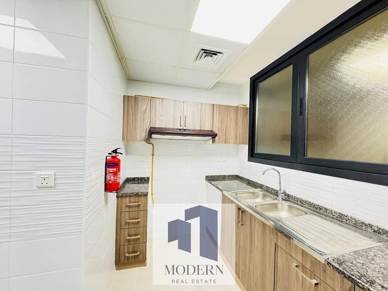 Spacious 2BHK | Pool View | Balcony | Prime Location - Image 8