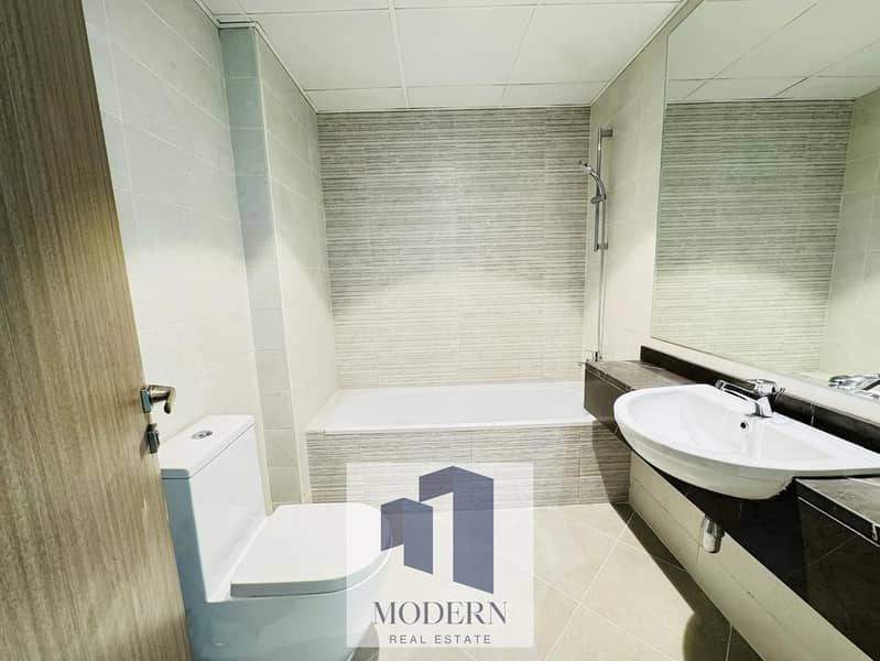 Spacious 2BHK | Pool View | Balcony | Prime Location - Image 14