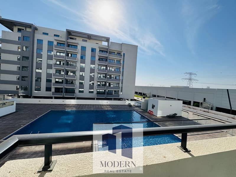 Spacious 2BHK | Pool View | Balcony | Prime Location - Image 15