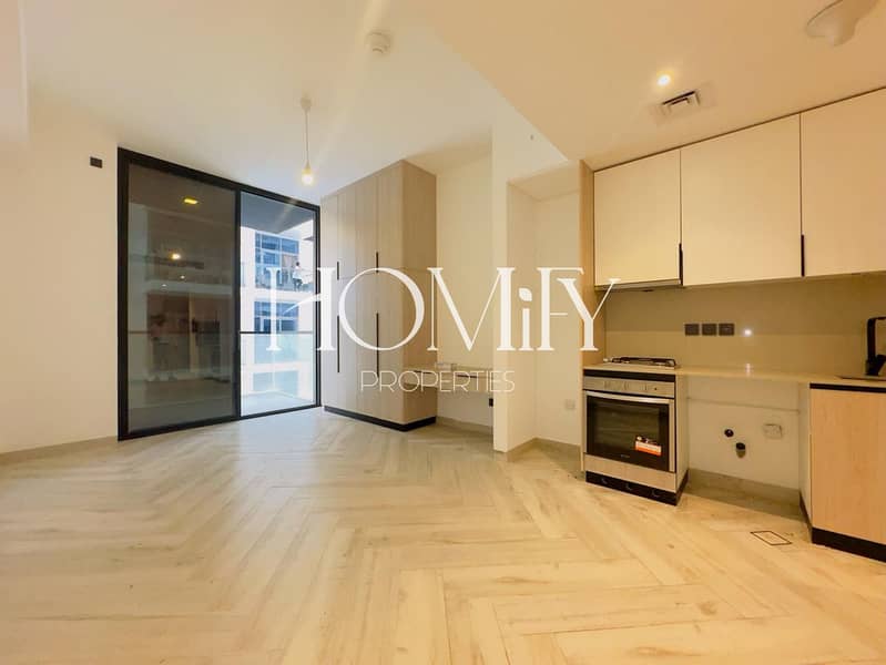 Ready to Move in | Modern Layout | Huge Layout