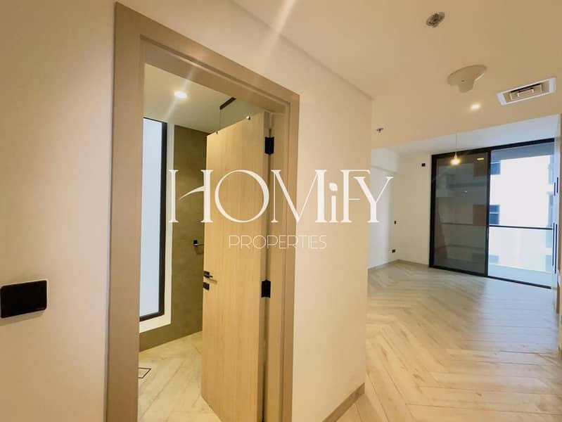 Ready to Move in | Modern Layout | Huge Layout - Image 8