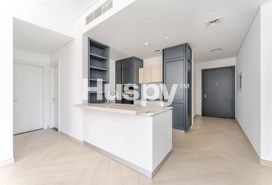 Park View | Corner Unit | Vacant