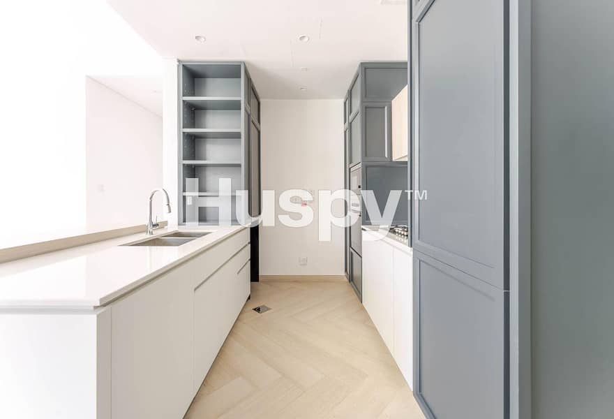 Park View | Corner Unit | Vacant