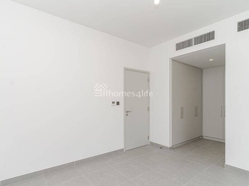 3BR | Single Row | Landscaped | Villa - Image 10