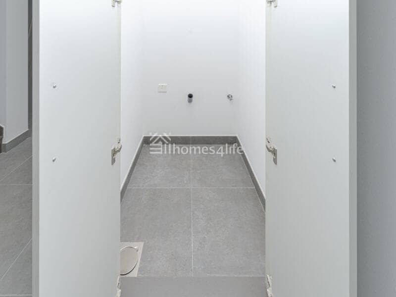 3BR | Single Row | Landscaped | Villa - Image 12