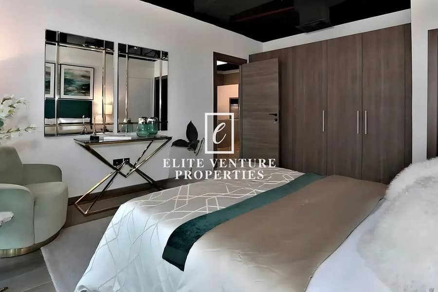 STUDIO | POOL VIEW | INVESTOR DEAL | MOTIVATED SELLER | NEAR TO SCHOOL