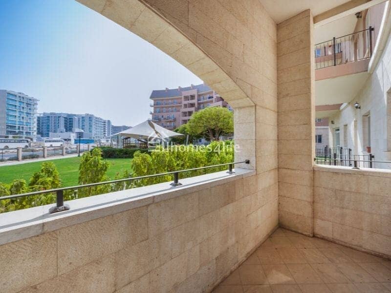 Spacious Living | 3BR Apartment | Vacant - Image 11