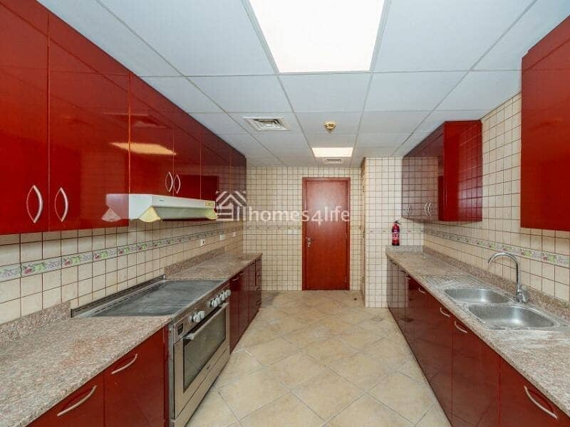 Spacious Living | 3BR Apartment | Vacant - Image 17