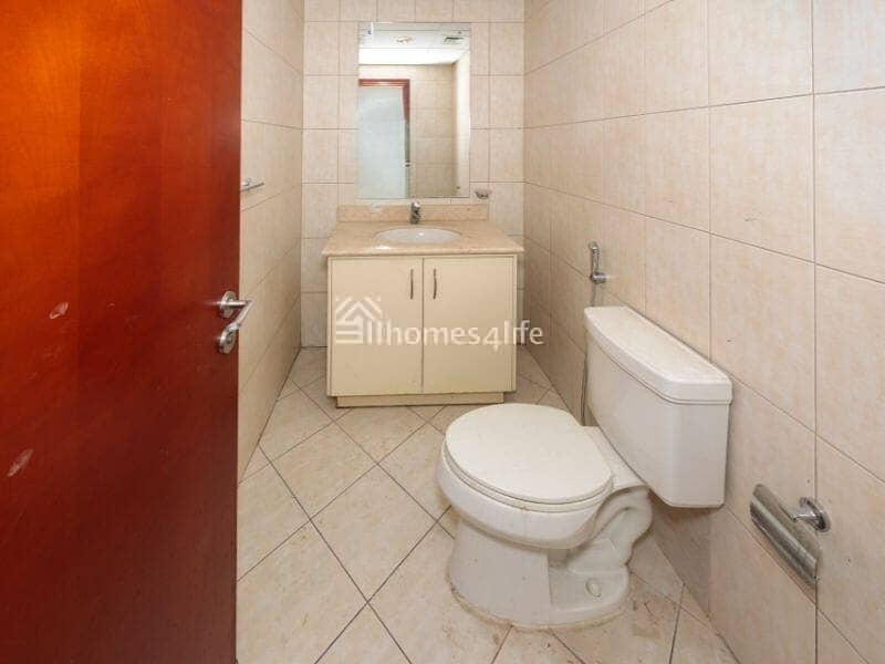 Spacious Living | 3BR Apartment | Vacant - Image 26