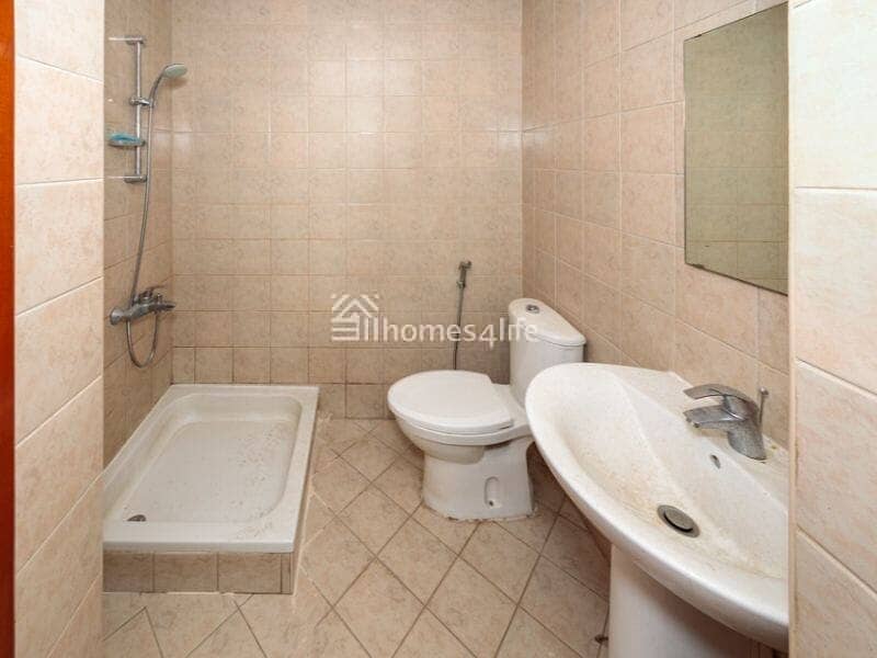 Spacious Living | 3BR Apartment | Vacant - Image 28