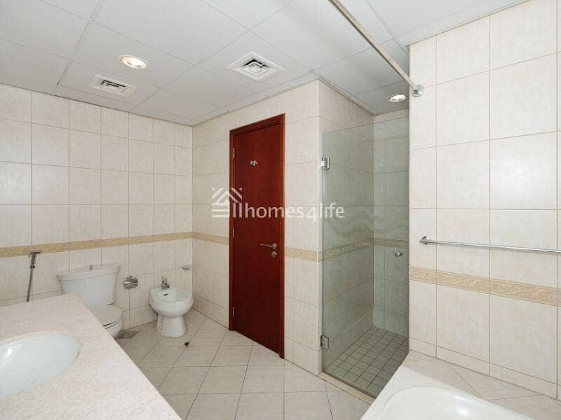 Spacious Living | 3BR Apartment | Vacant - Image 29