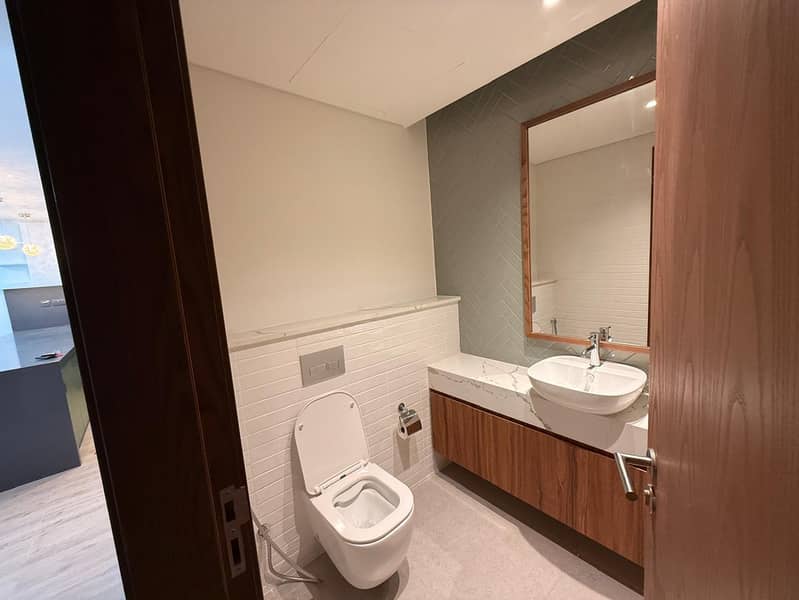 2BR apartment in Central Park |Gym | Pool - Image 28