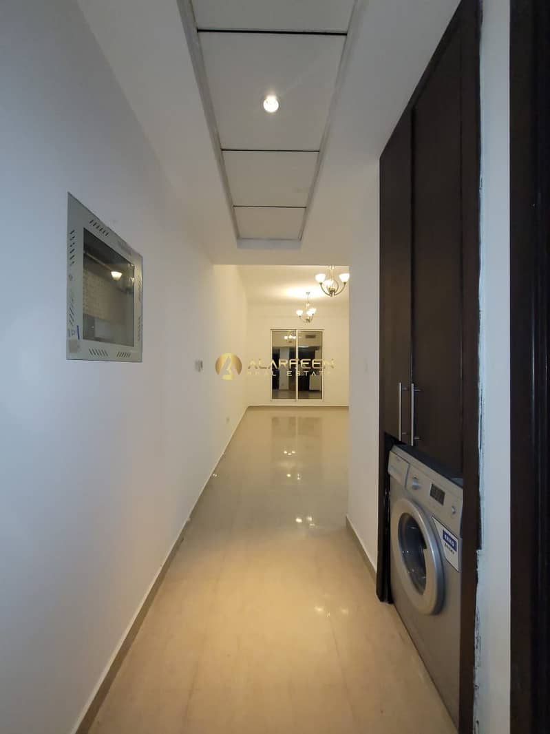 Pool View | Prime Location | Spacious Unit - Image 9